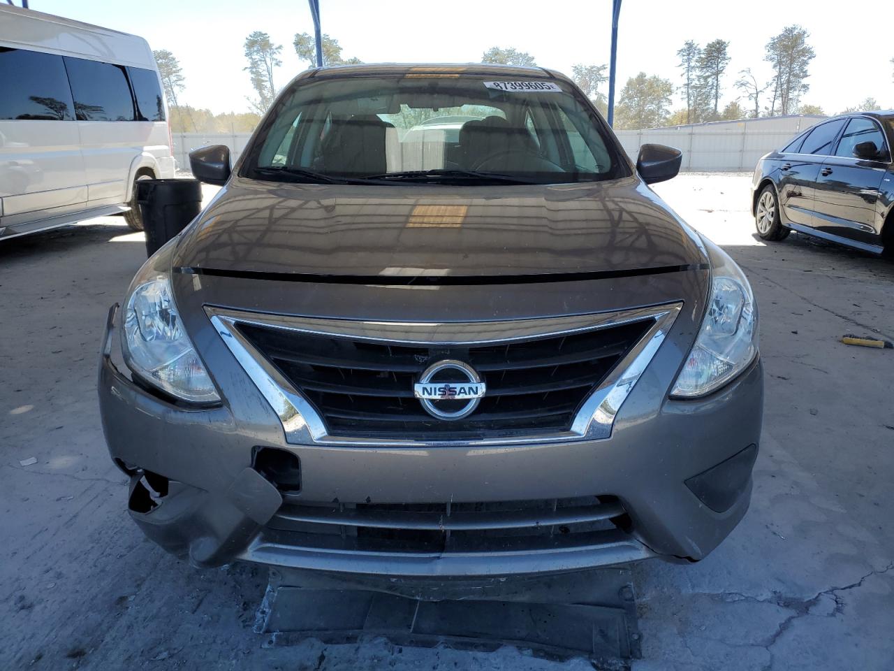 Nissan Versa S Image 10