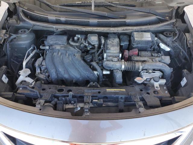 Nissan Versa S Image 8