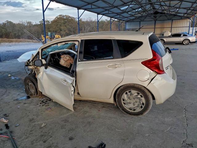 Nissan Versa S Image 5