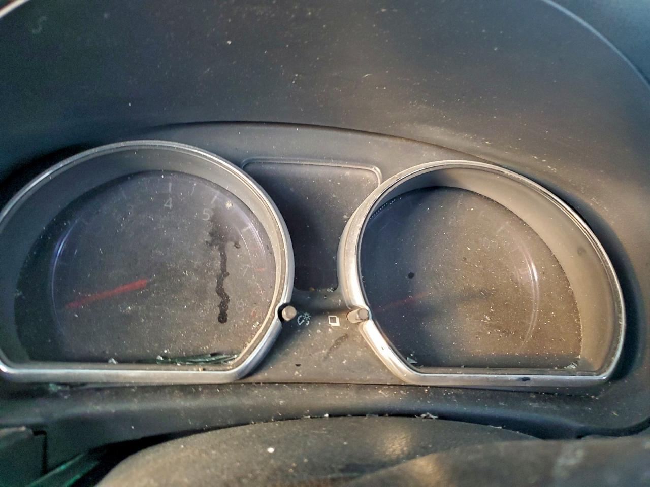 Nissan Versa S Image 13