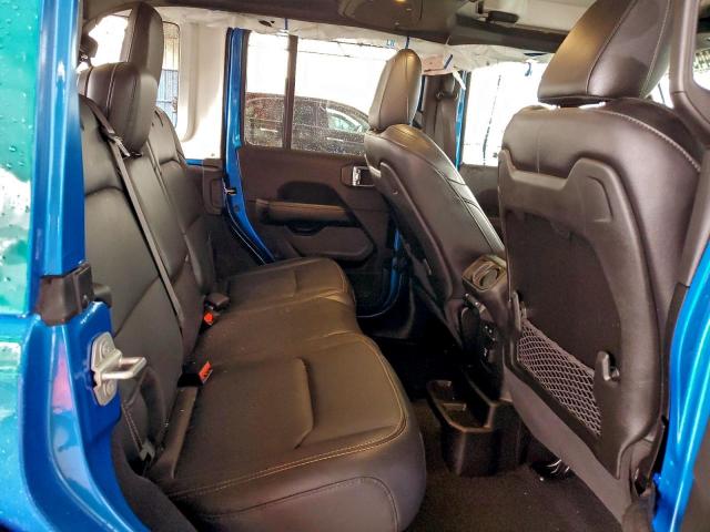 Jeep Wrangler Sahara Image 8