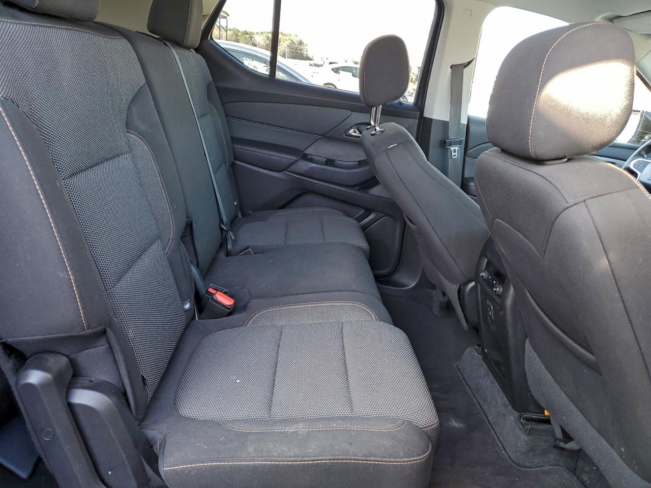 Chevrolet Traverse Ls Image 13