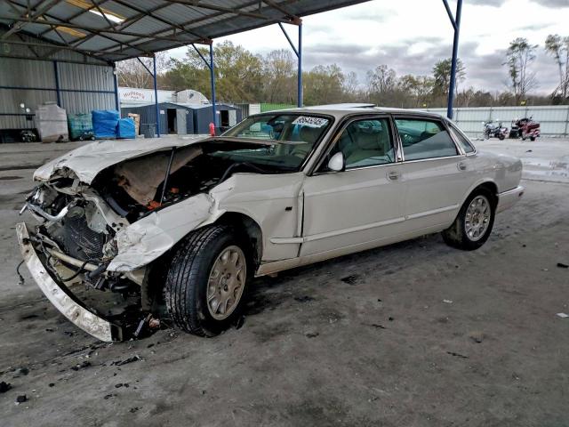  Salvage Jaguar Xj8