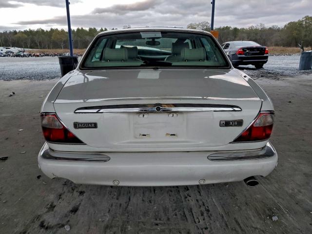 Jaguar Xj8 Image 4