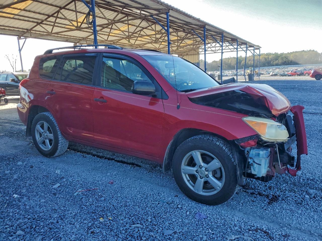 Toyota RAV4 Image 2