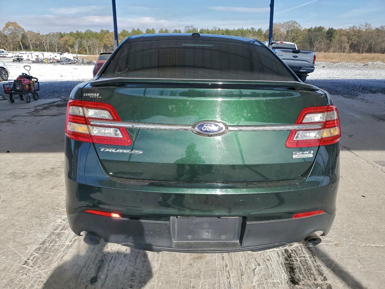 Ford Taurus Sho Image 5