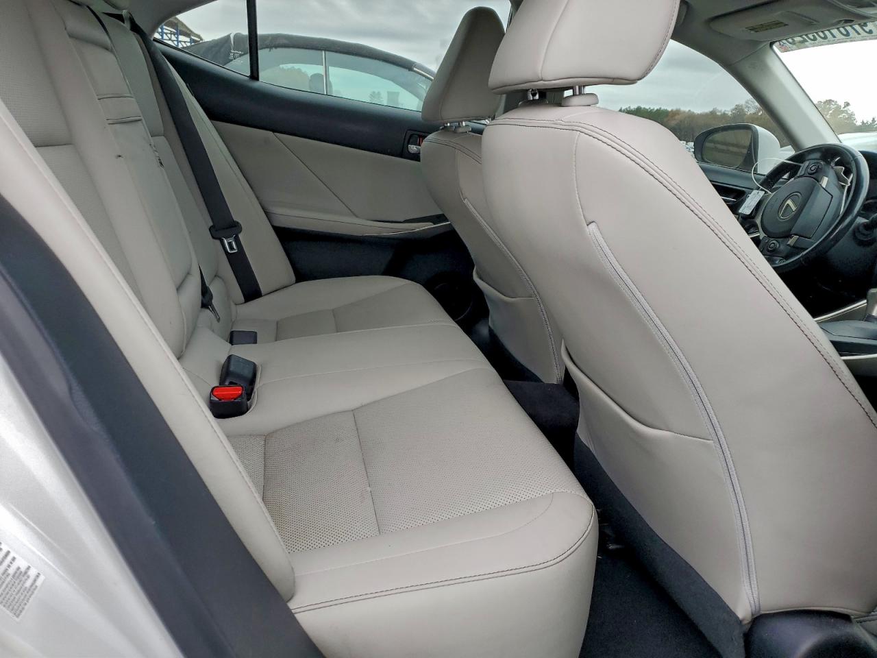 Lexus Is 250 Image 4