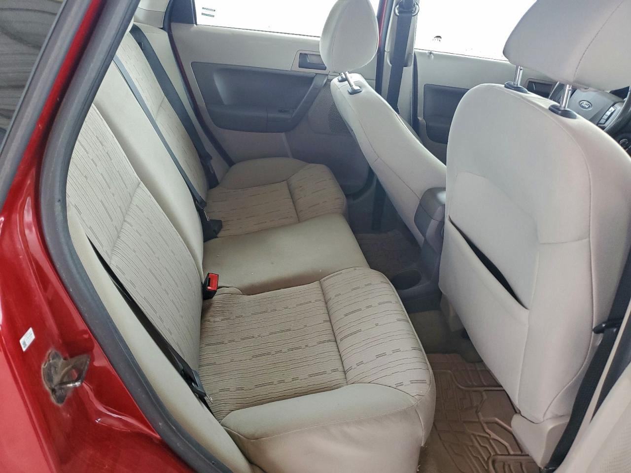 Ford Focus Se Image 12