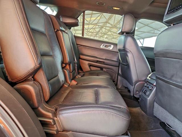 Ford Explorer Limited Image 9