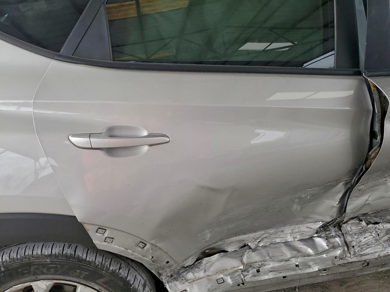 Hyundai TUCSON Limited Image 12