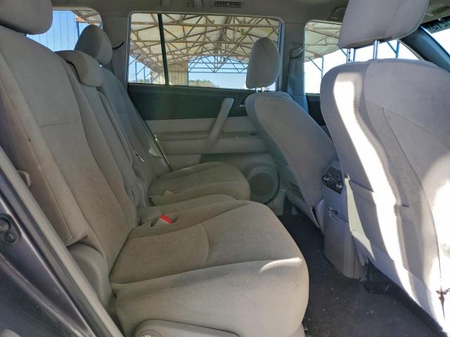 Toyota Highlander Base Image 6