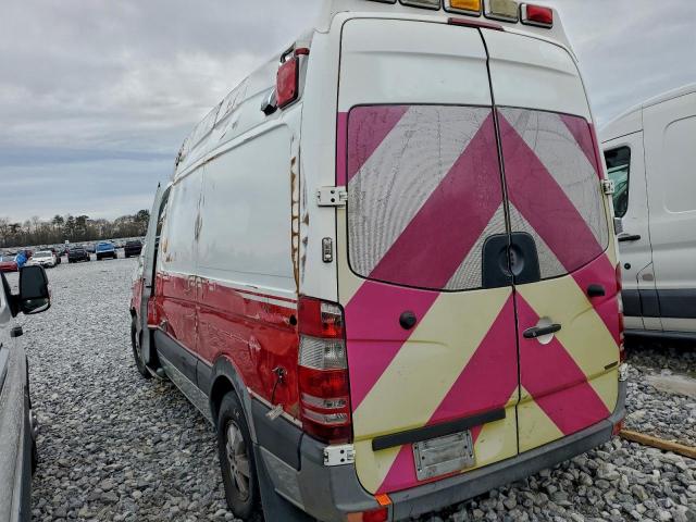 Mercedes-Benz Sprinter 2500 Image 7