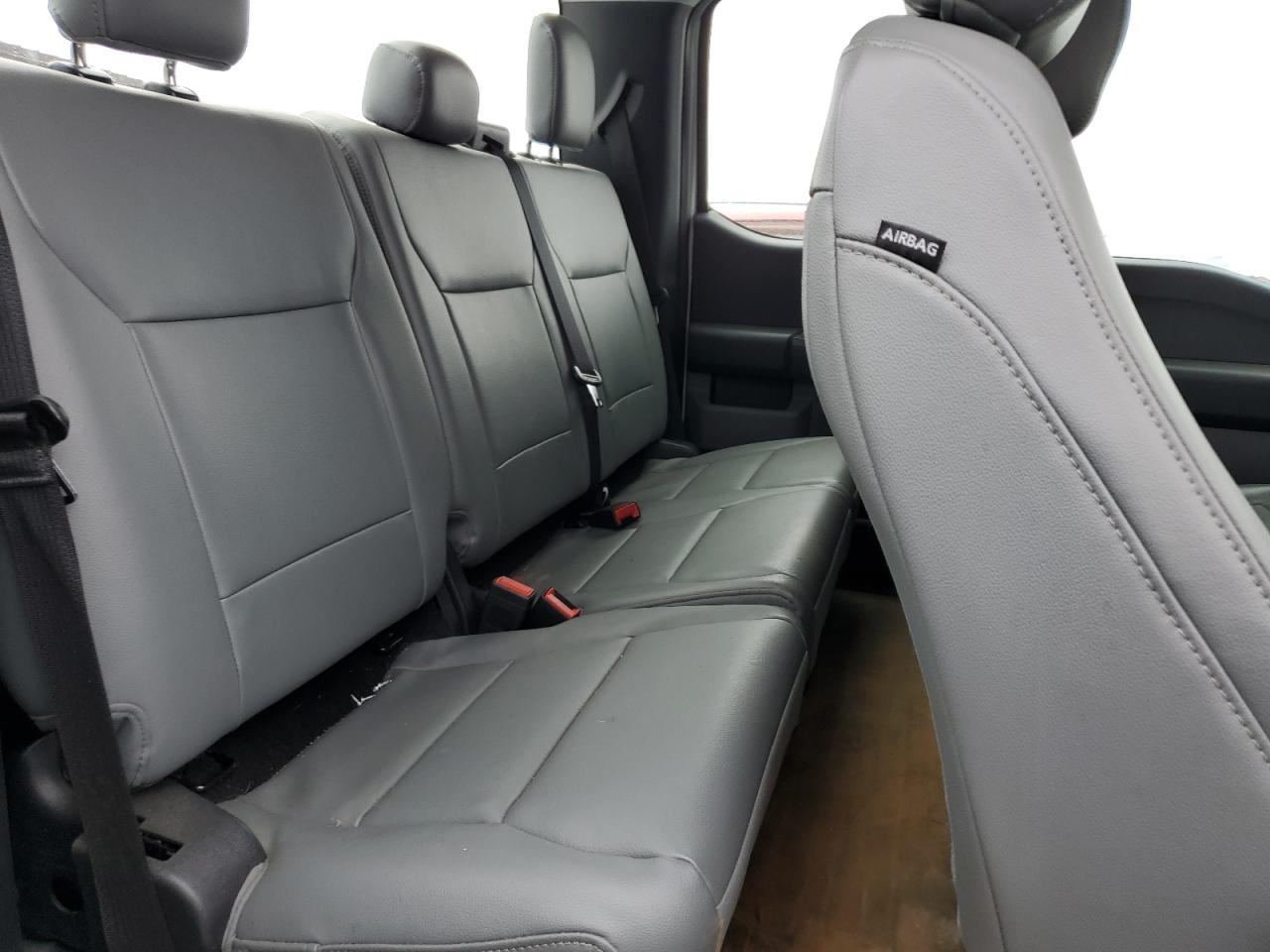 Ford F-150 Super Cab Image 9