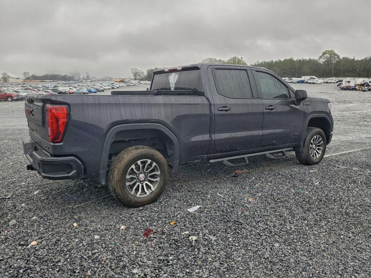 GMC Sierra K1500 At4 Image 11