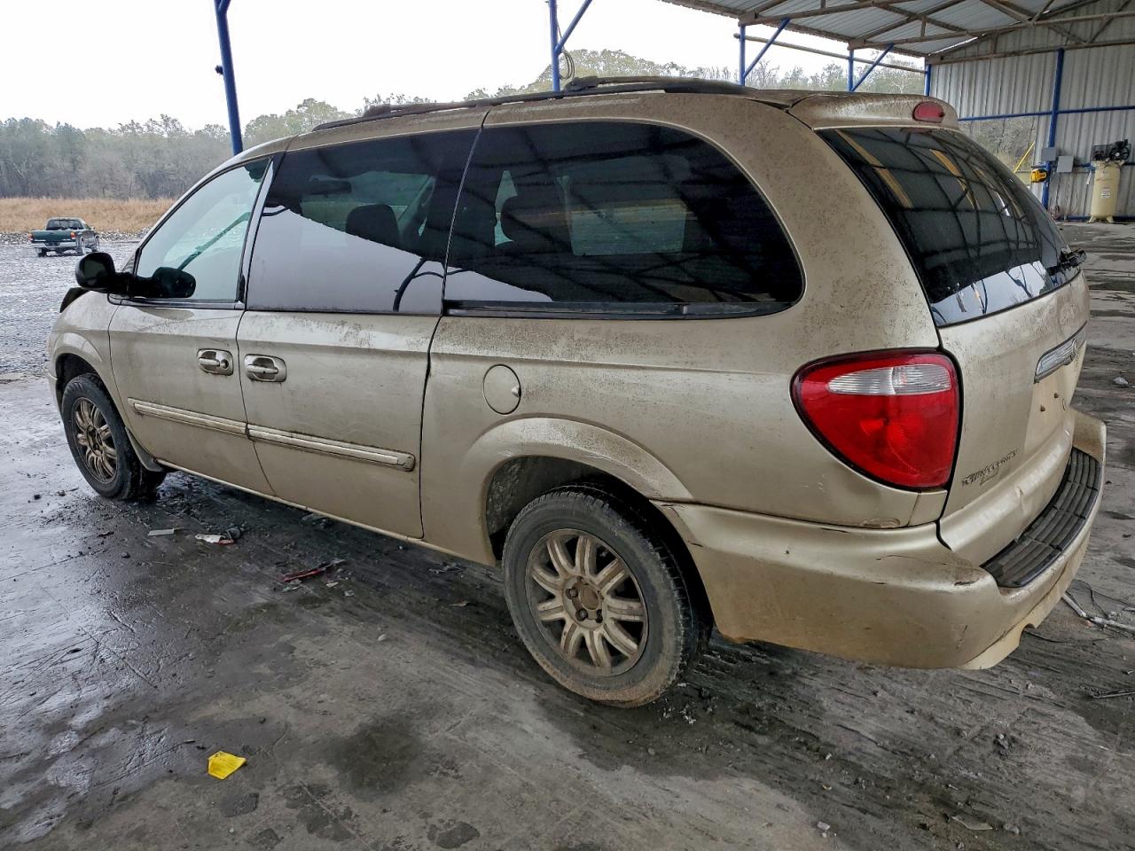 Chrysler Minivan Touring Image 9