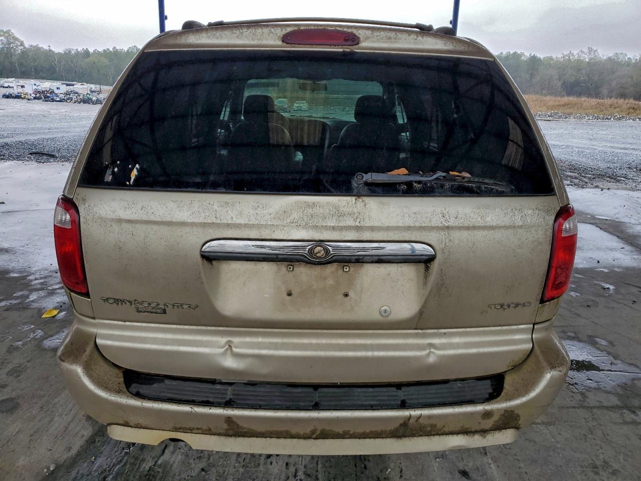 Chrysler Minivan Touring Image 8