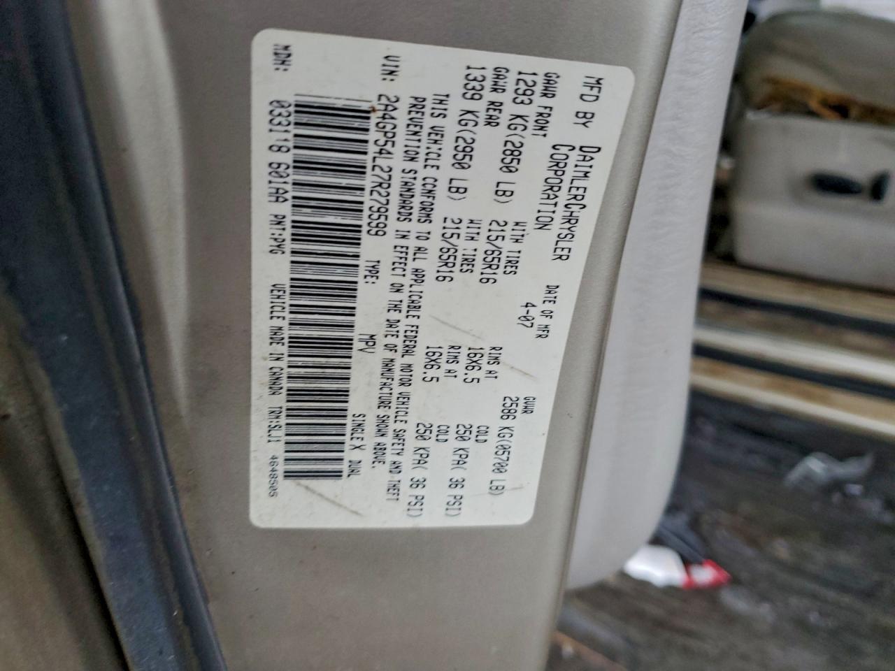 Chrysler Minivan Touring Image 10