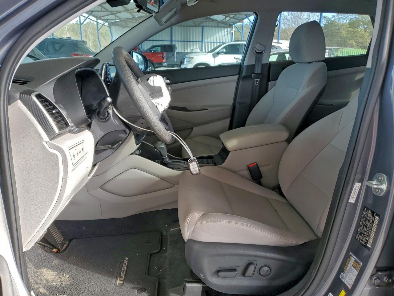 Hyundai TUCSON Limited Image 6