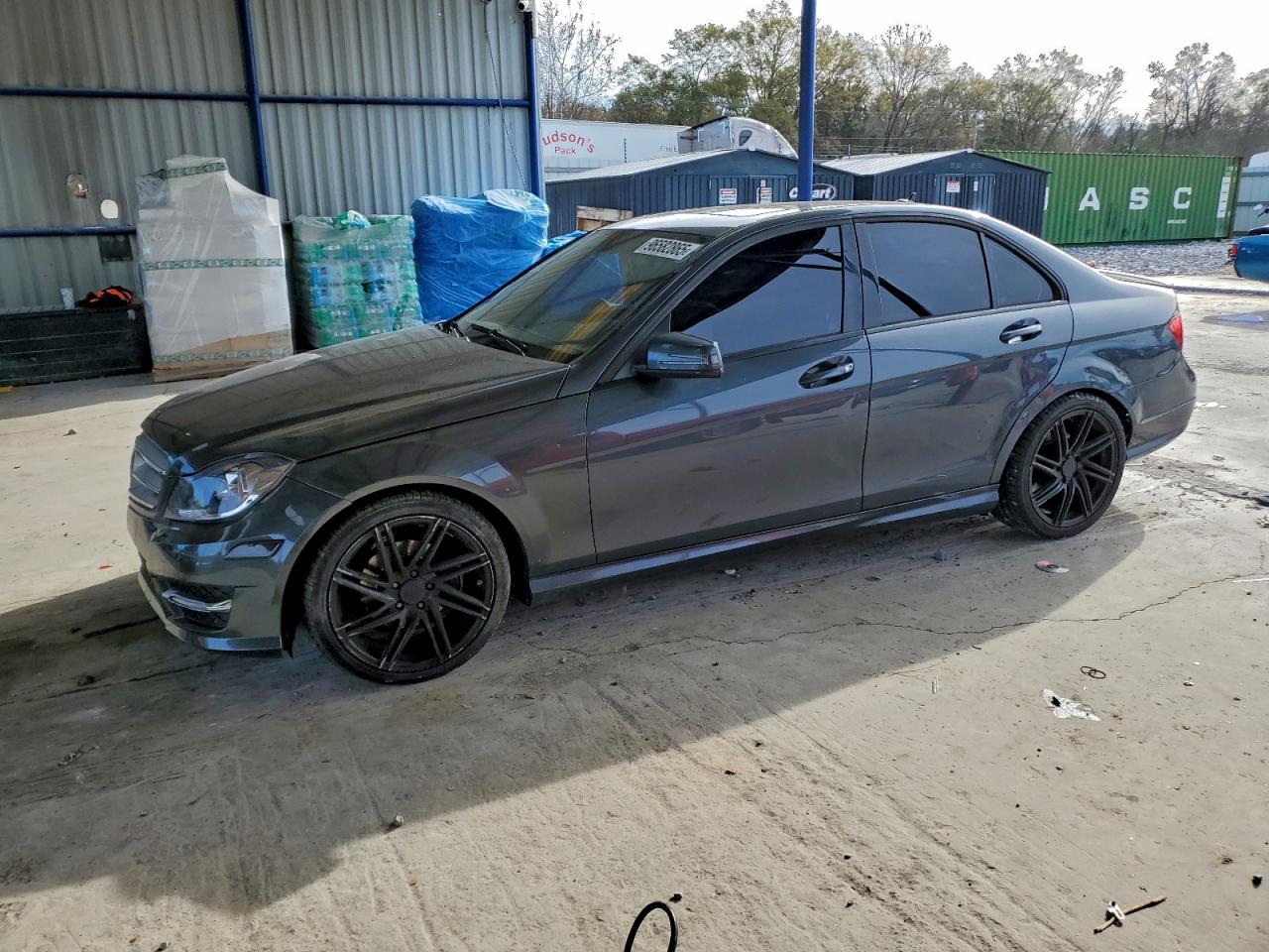 Mercedes-Benz C-Class 250 Image 1