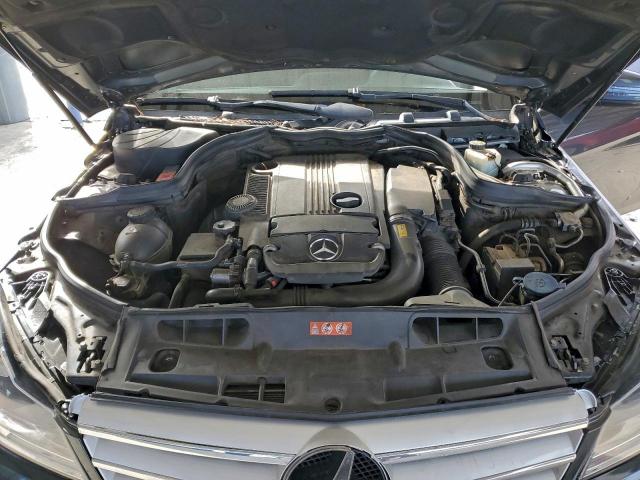 Mercedes-Benz C-Class 250 Image 4