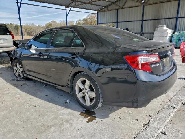 Toyota Camry L Image 3