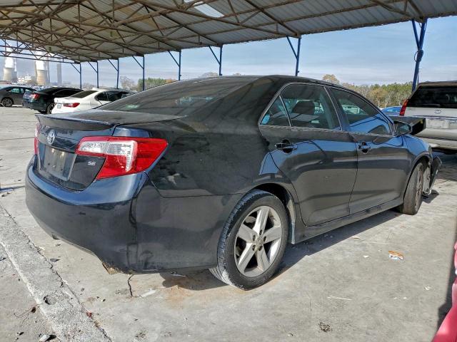 Toyota Camry L Image 4