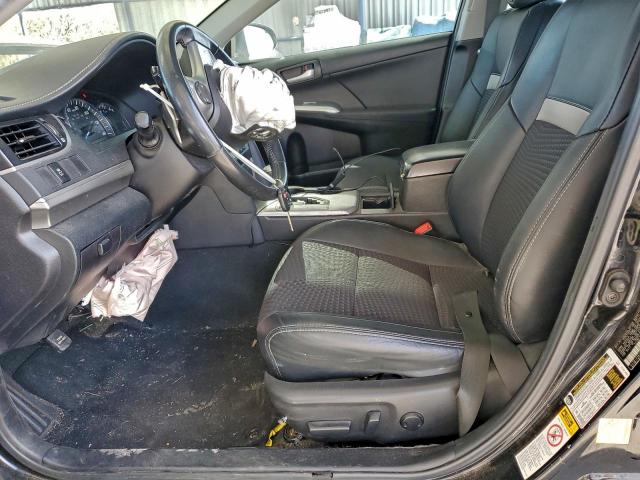 Toyota Camry L Image 10