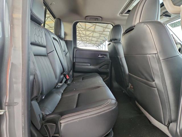 Nissan Frontier S Image 8