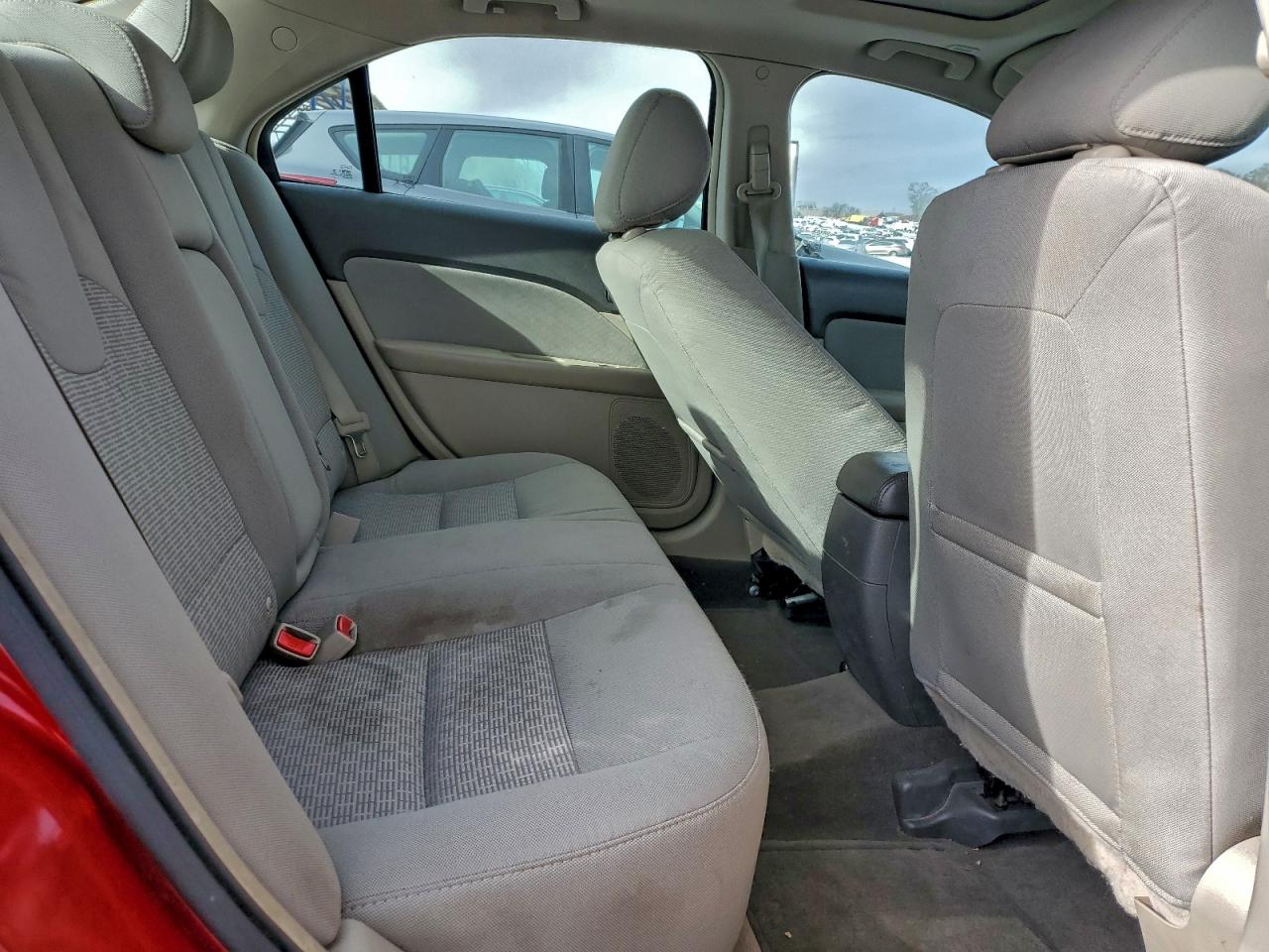 Ford Fusion Se Image 7