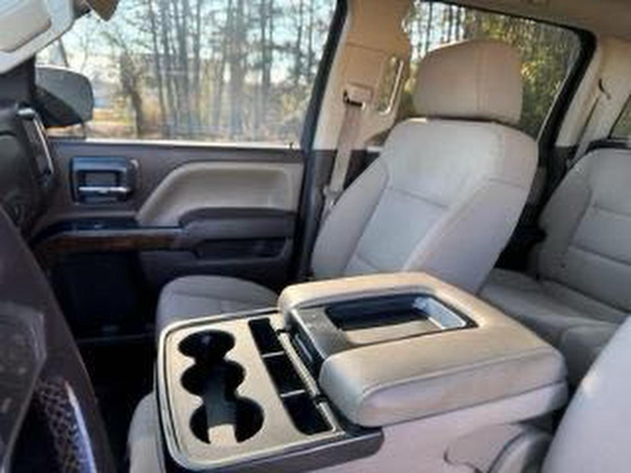 Chevrolet Silverado K1500 Lt Image 9