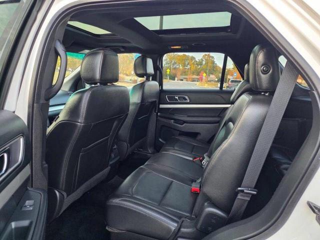 Ford Explorer Xlt Image 7