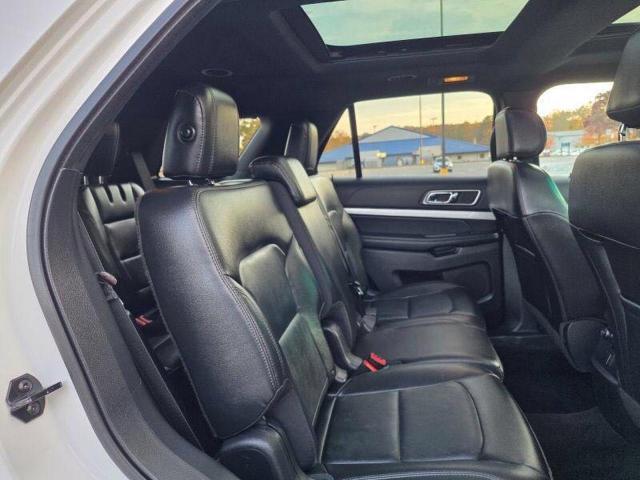 Ford Explorer Xlt Image 10