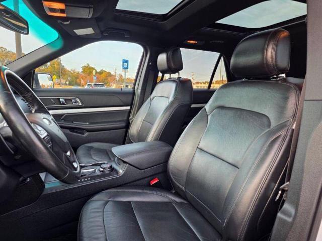 Ford Explorer Xlt Image 12