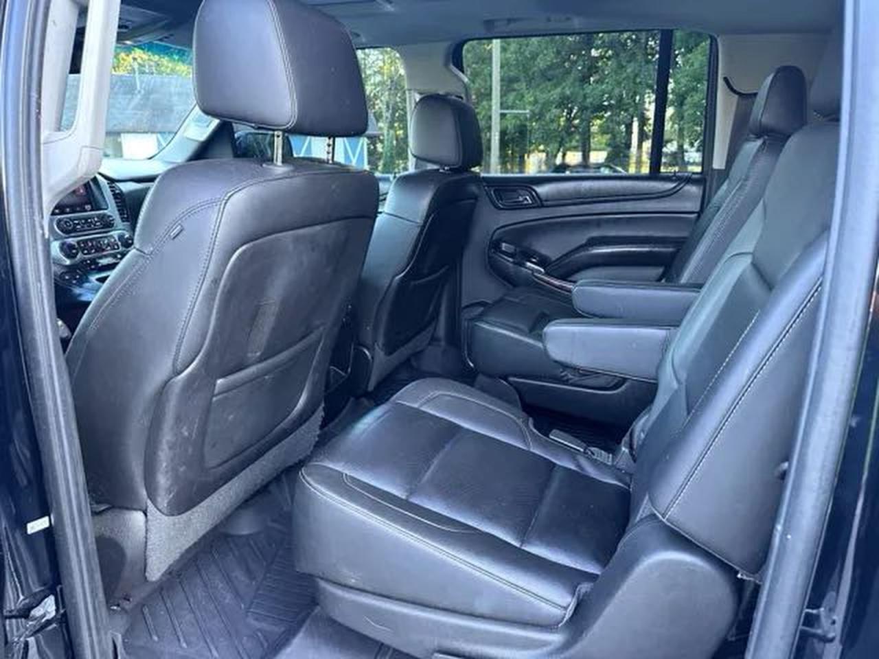 GMC Yukon C1500 Slt Image 9