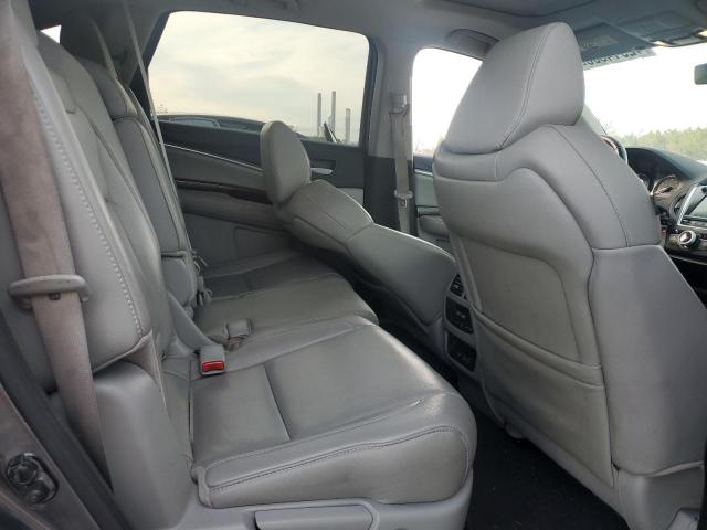 Acura MDX Image 13