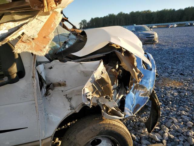 Ford Econoline E450 Super Duty Cutaway Van Image 8