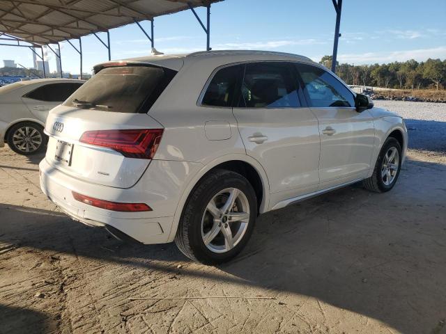Audi Q5 Premium 40 Image 3