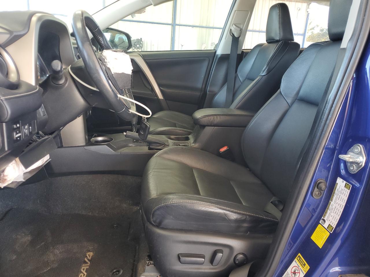 Toyota RAV4 Limited Image 7