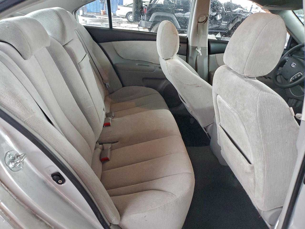 Kia Optima Lx Image 7