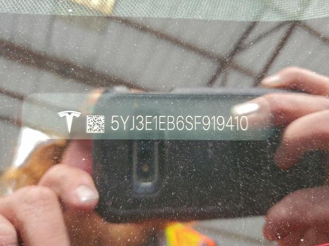 Tesla Model 3 Image 12