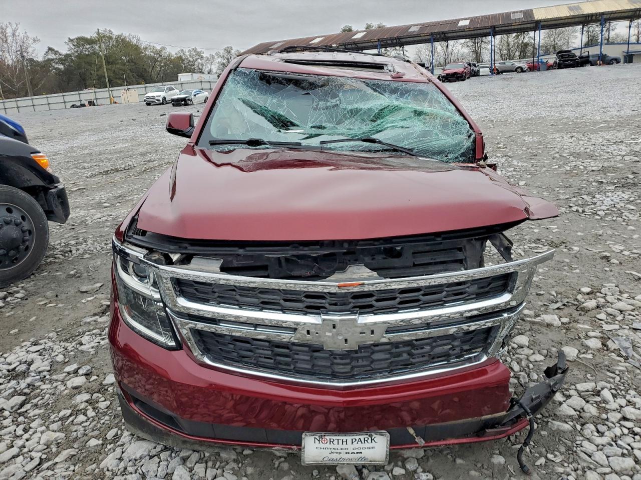 Chevrolet Suburban C1500 Lt Image 11
