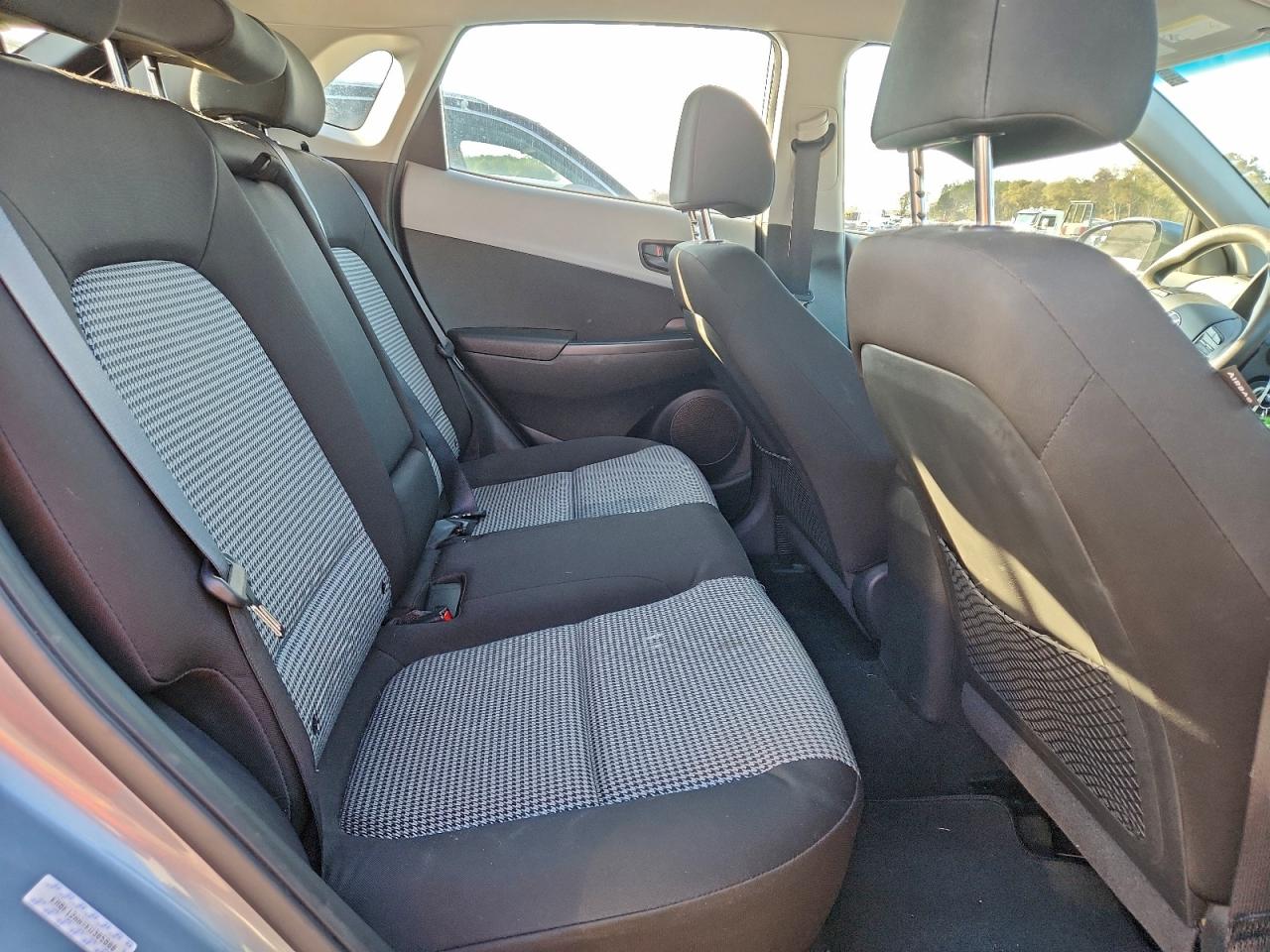 Hyundai KONA Se Image 5