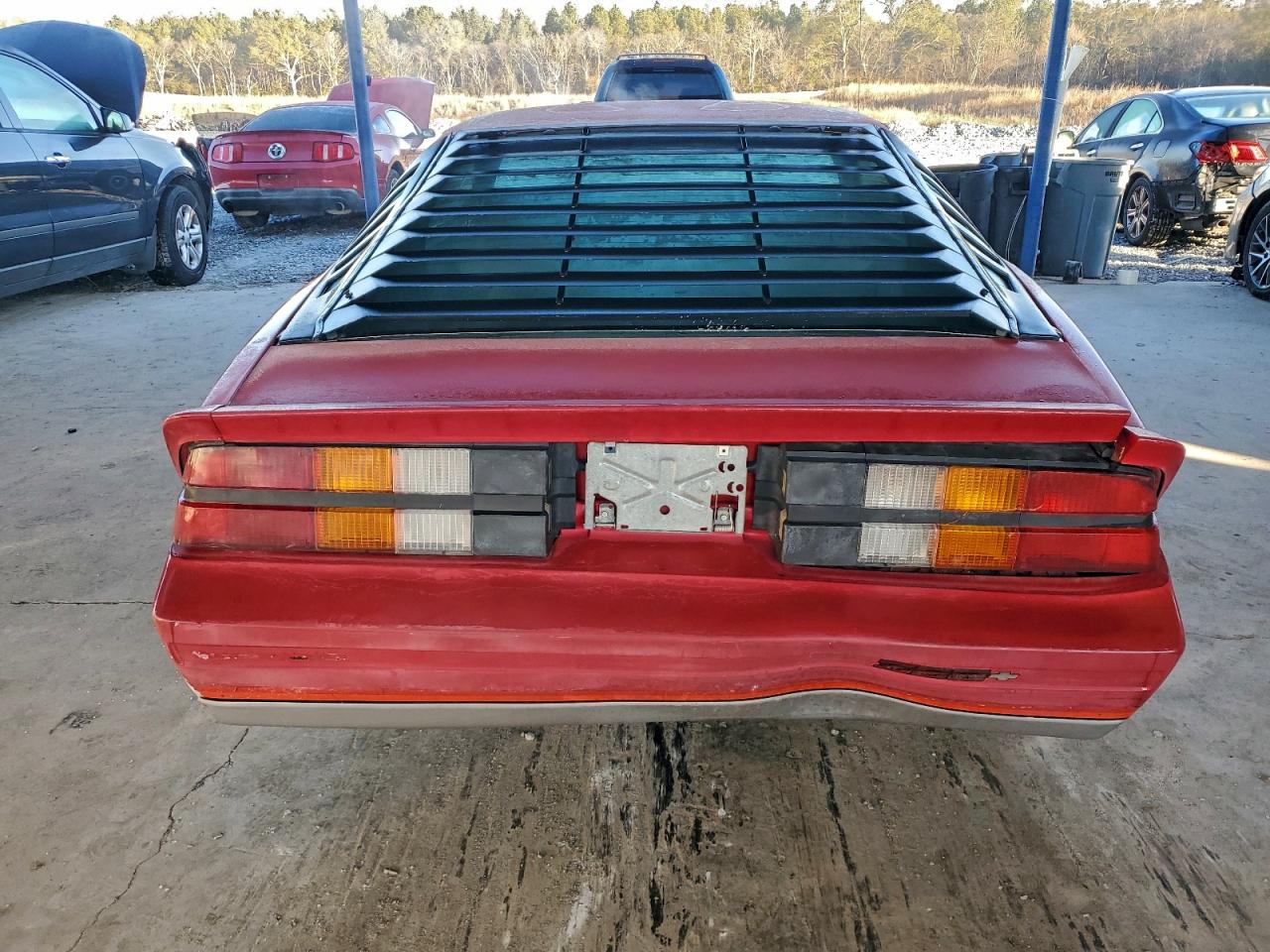 Chevrolet Camaro Image 2