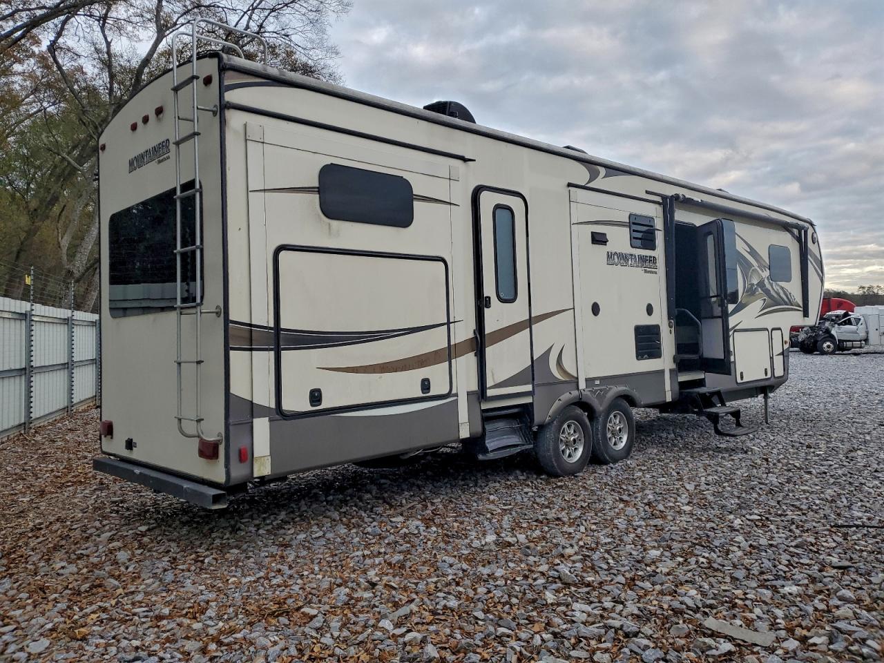 Montana Mountainee Image 8