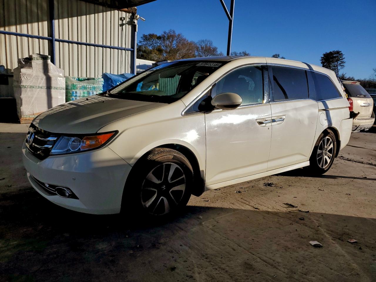 Honda Odyssey Touring Image 1