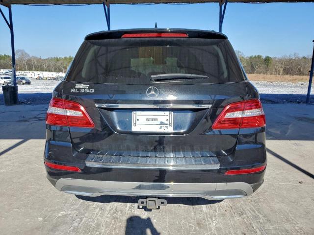 Mercedes-Benz M-Class 350 Image 8