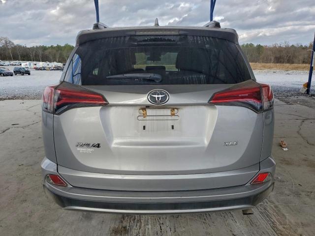 Toyota RAV4 Adventure Image 3