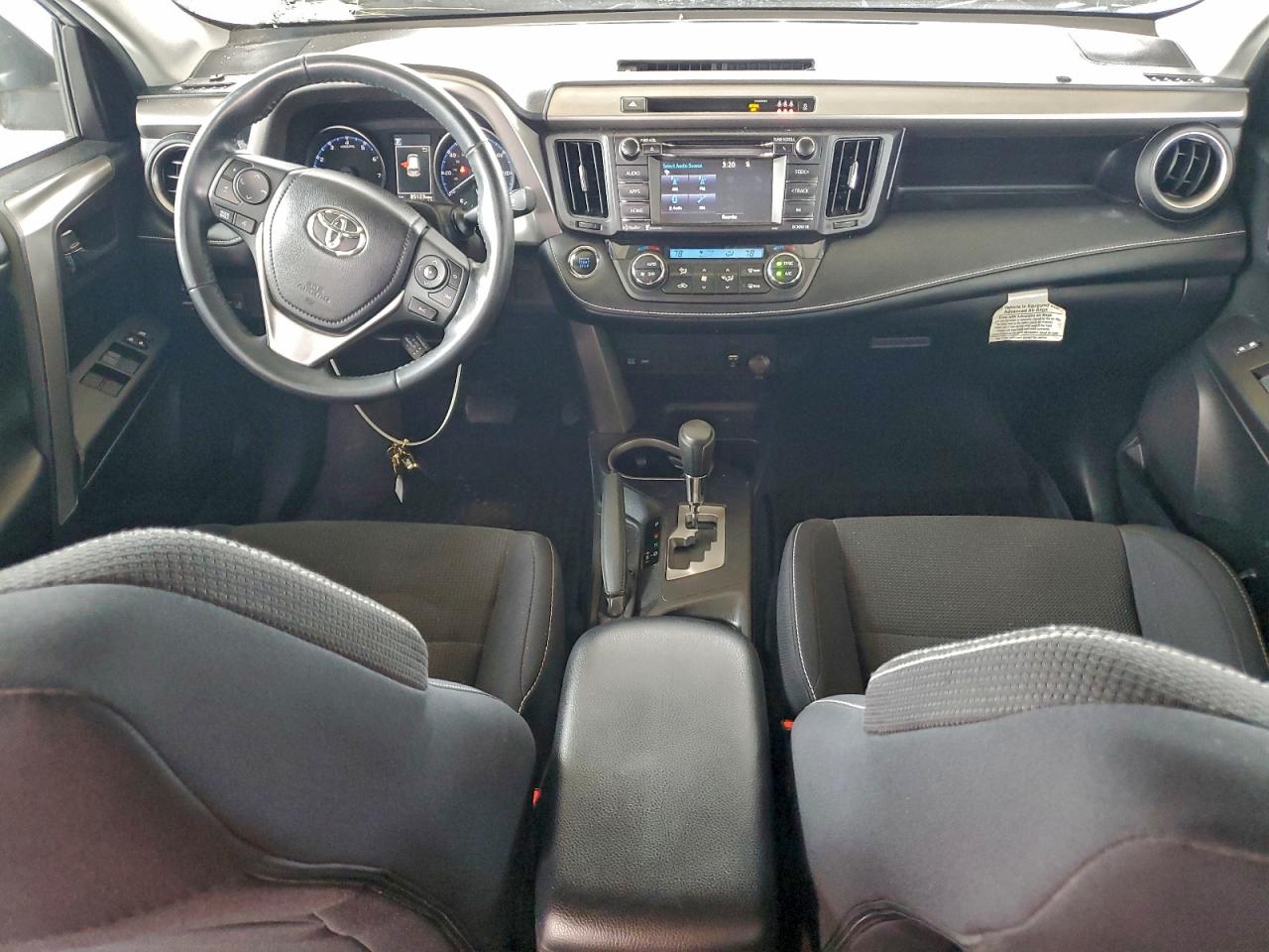 Toyota RAV4 Adventure Image 9