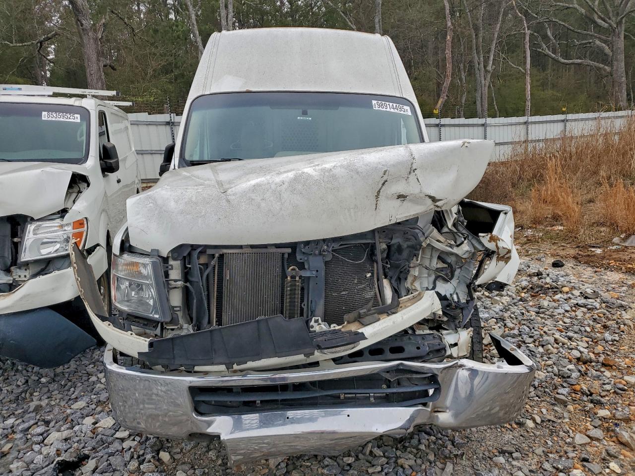 Nissan Nv 2500 Image 12