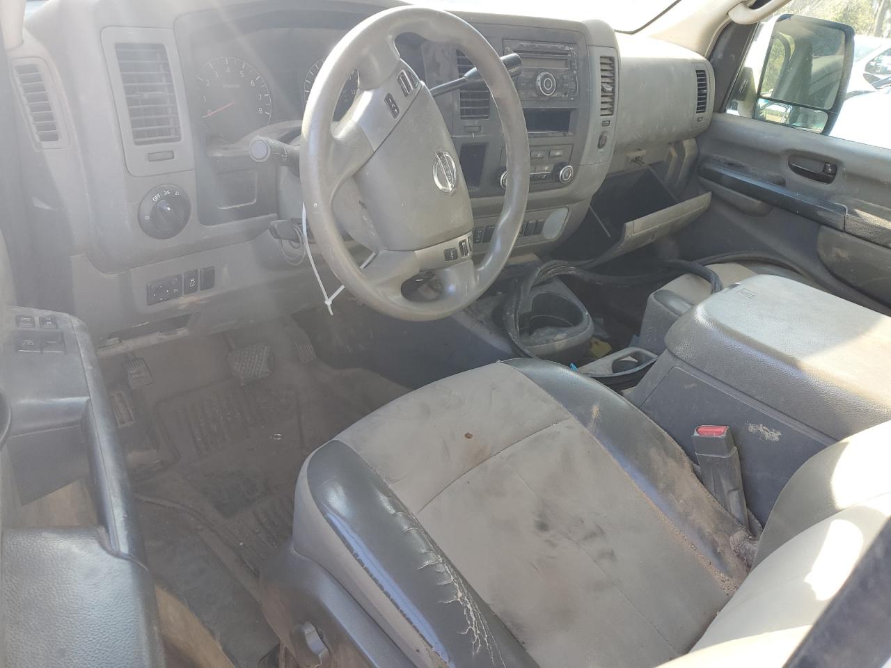 Nissan Nv 2500 Image 6